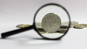 Экономисты ждут переломной недели для рубля: что будет с долларом, евро и юанем