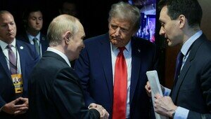 «Продвижение войск РФ должно побудить Киев пойти на урегулирование»: Путин и Трамп провели телефонные переговоры