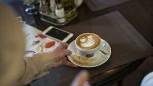 Как по виду официанта понять, что он плохо моет руки — калининградский Роспотребнадзор  