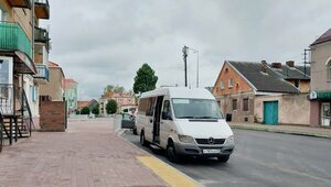 «Люди там ждут по привычке»: в Гвардейске вместо автостанции пообещали сделать павильон под крышей