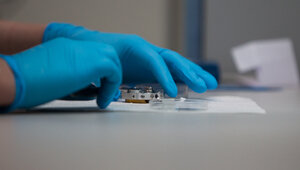 Учёные разработали «наноловушки» для извлечения золота из электронных отходов