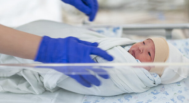 «Инструкции к ребёнку нет»: калининградский неонатолог — о первых минутах жизни и мифах о младенчестве (фото)  