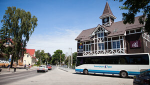 Пионерский попал в десятку популярных направлений для длительного отдыха в апреле