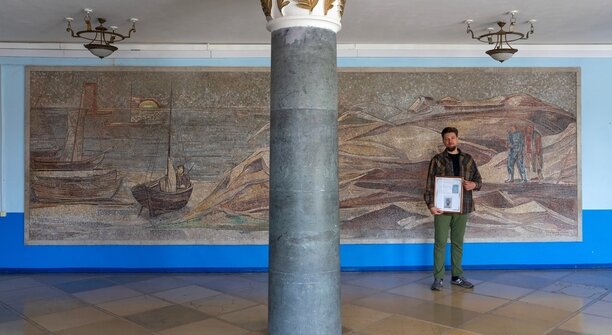 Почти столетнюю мозаику, посвящённую Куршской косе, нашли в исправительной колонии под Зеленоградском 