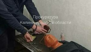 Ударил кружкой и пытался задушить: жителя Гурьевска будут судить за попытку убийства матери