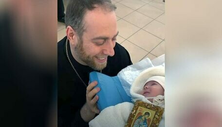 «Аминь, прикинь!»: как священник из Правдинска собрал два миллиона просмотров (фото, видео)