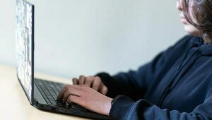 Романтическое знакомство в соцсети обошлось машинисту из Калининграда в 330 тысяч рублей