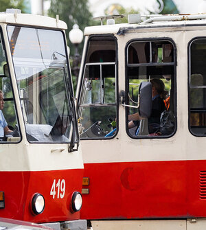 В Калининграде на площади Победы и Московском проспекте обновят трамвайные пути