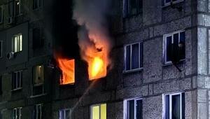 «Помогите! Задыхаемся!»: жильцы горящей высотки на Инженерной выбегали на улицу в майках и трусах — очевидцы (видео)