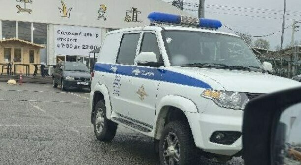 В Калининграде на парковке около «Лемана ПРО» мужчине выстрелили в пах из травматического пистолета  