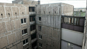 Жильцам помогают переехать: что происходит с домом на Московском проспекте, который решили расселить