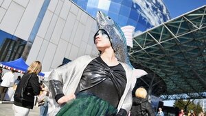 На «Дне селёдки» в Калининграде собрались 60 тысяч любителей рыбы, солнца, музыки и морских баек (фоторепортаж)