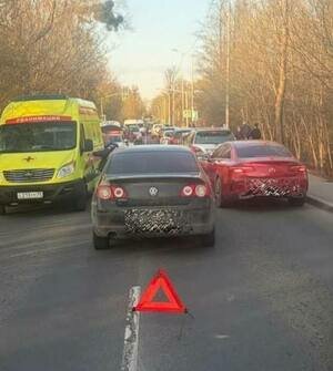 На Суворова 9-летний мальчик выбежал на дорогу и попал под колёса машины