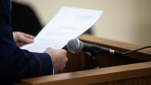 В пользу 11-летнего мальчика, упавшего в бомбоубежище на территории школы в Калининграде, взыскали 300 тысяч рублей