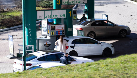 Бензин и дизель снова подорожали: апрельские ценники на АЗС Калининграда