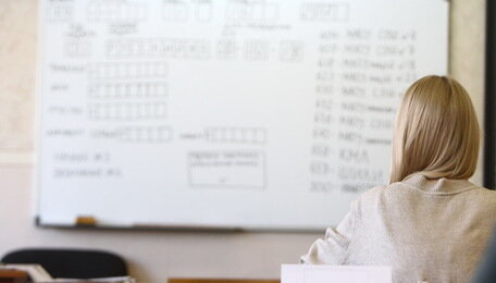 Рособрнадзор перечислил, какие предметы не будут считаться санкционкой на ЕГЭ