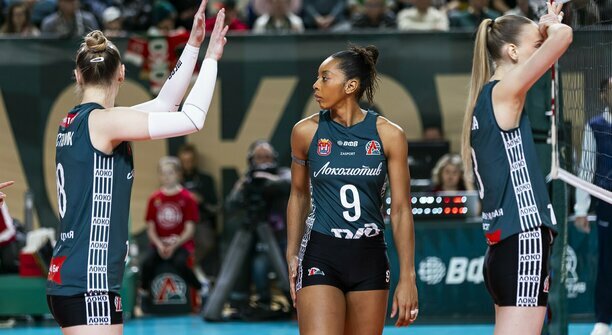 Главная звезда остаётся в Калининграде: «Локомотив» продлил контракт с лучшим снайпером Суперлиги