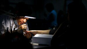 Юрист предупредил о штрафах для мастеров маникюра за скверную работу «по ГОСТ»