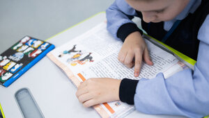 В России обсуждают отказ от домашних заданий в школах из-за развития нейросетей  