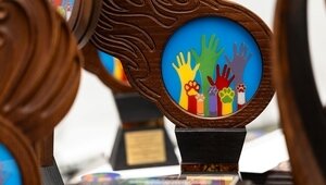 Пушистые спасатели, терапевты и артисты: в Зеленоградске наградили питомцев, совершивших значимые поступки