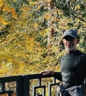 Суд не стал рассматривать иск бывшего директора Газманова, пытавшегося взыскать с артиста 44 млн рублей