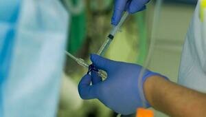 Венгерский хирург спас мужчину, проведя операцию на открытом сердце прямо на улице