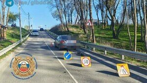 В Гурьевском районе подросток на самокате влетел в легковушку