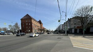 Светофор в пакете и горячий асфальт в луже: калининградцы заметили на дорогах очередные «чудеса»