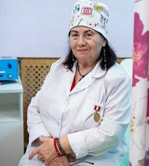 «Говорят, у меня лёгкая рука»: история калининградской медсестры, которая 60 лет проработала в одной поликлинике  