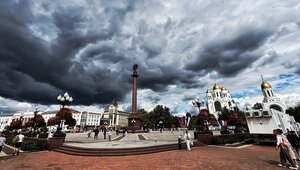 Короткая рабочая неделя в Калининграде начнётся под раскаты грома и аккомпанемент дождя