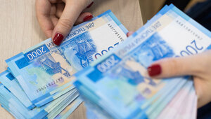В Калининградской области реальная зарплата выросла на 5,1% за месяц 