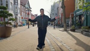 Котошеф, карамель и рейд на Куршской косе: Зеленоградск засветился в трэвел-шоу «Кто куда» (фото)  