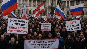 В Вене сотни человек вышли на протест против антироссийских санкций и политики ЕС